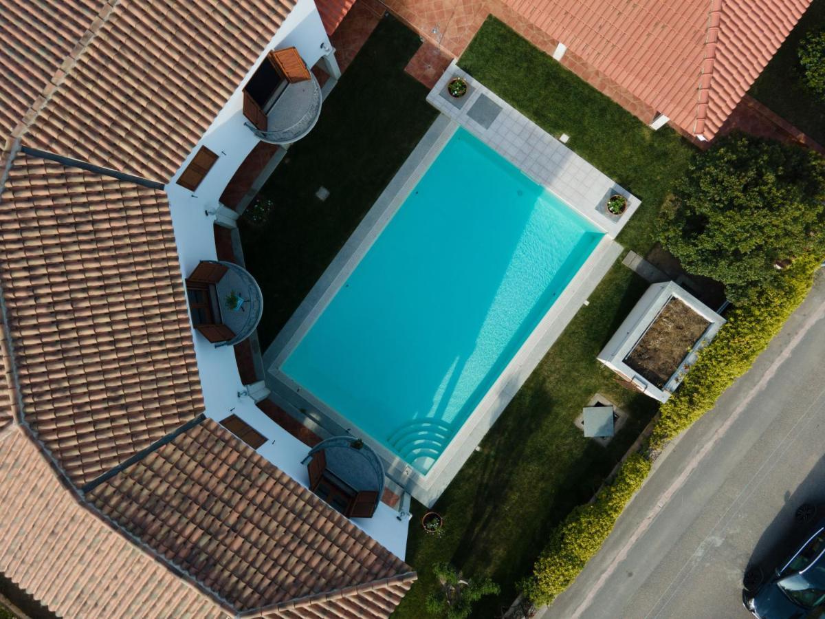 פוסאדה Mera House מראה חיצוני תמונה
